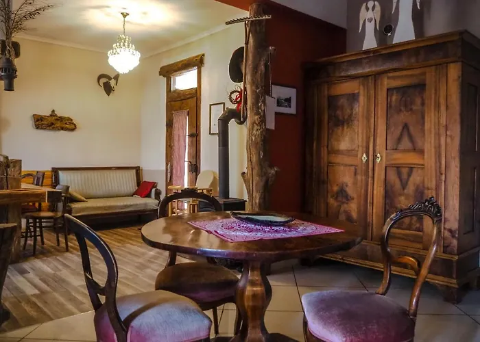 מלון Rajska Willa רייצ'ה