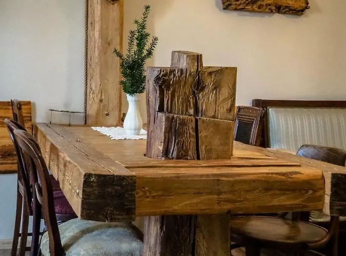 Rajska Willa רייצ'ה