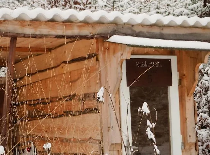 Rajska Willa רייצ'ה