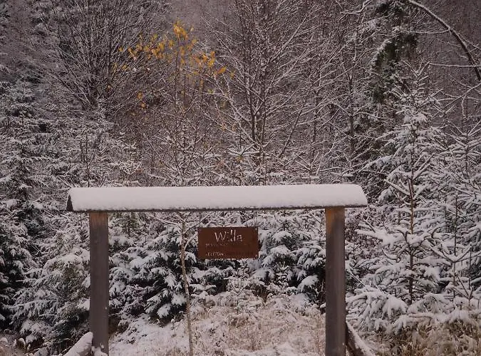 Rajska Willa מלון רייצ'ה